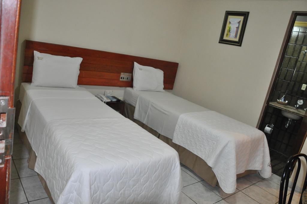 Hotel Central Campina Grande Quarto foto